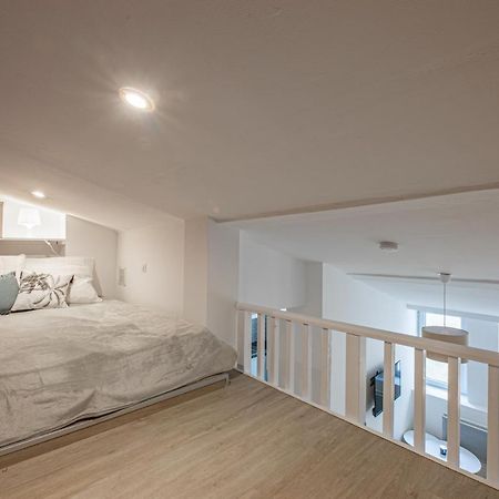 Honore Suite Ferrandiere Lyon Bagian luar foto