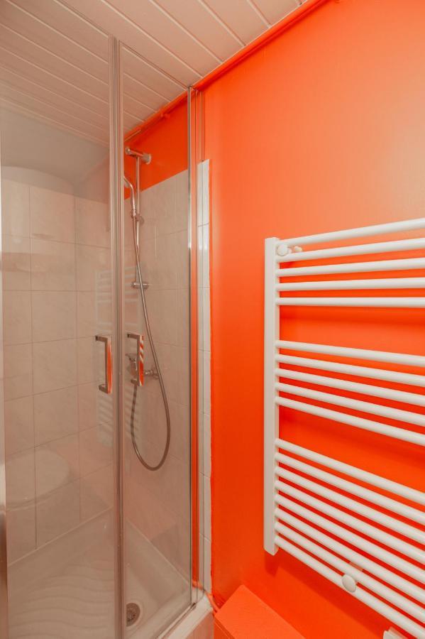 Honore Suite Ferrandiere Lyon Bagian luar foto