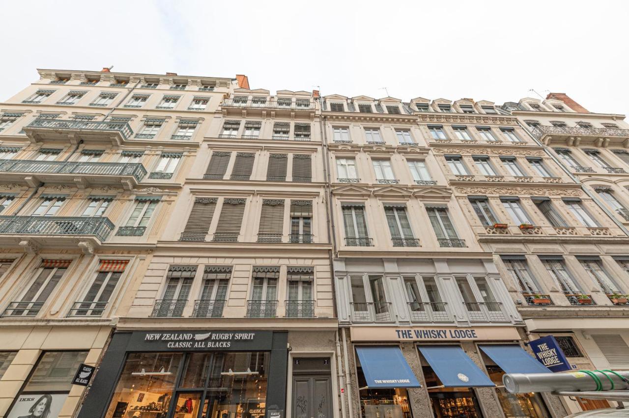 Honore Suite Ferrandiere Lyon Bagian luar foto